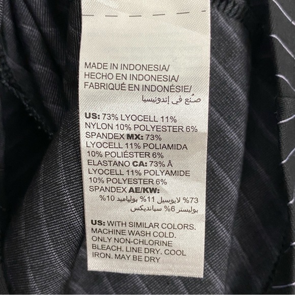 Chico's Top Striped Pop-over Shirt Sz 2 / Large Black and white - Picture 6 of 6